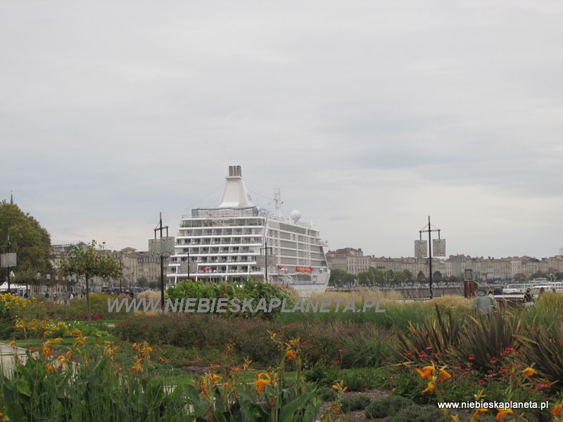 Bordeaux - Promenada nad Gironą.