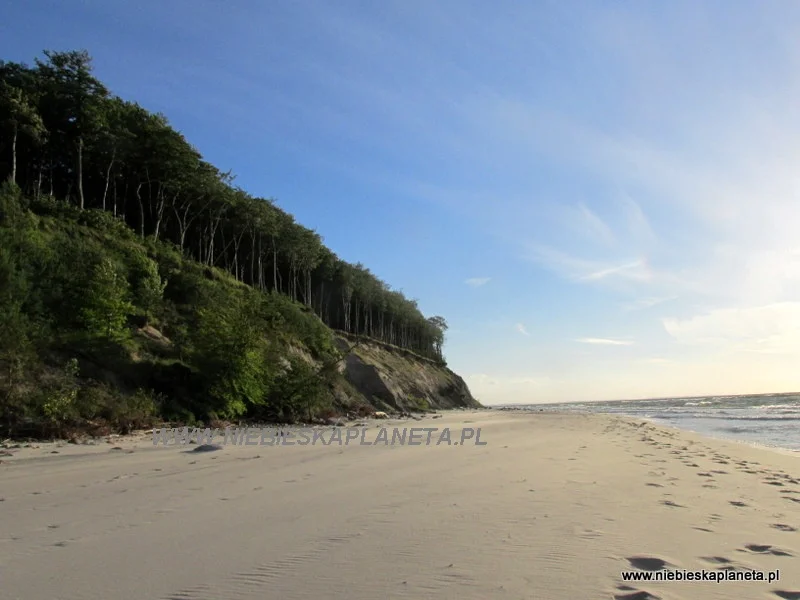 Na szlaku mamy też piękne szerokie plaże Na szlaku mamy też piękne szerokie plaże