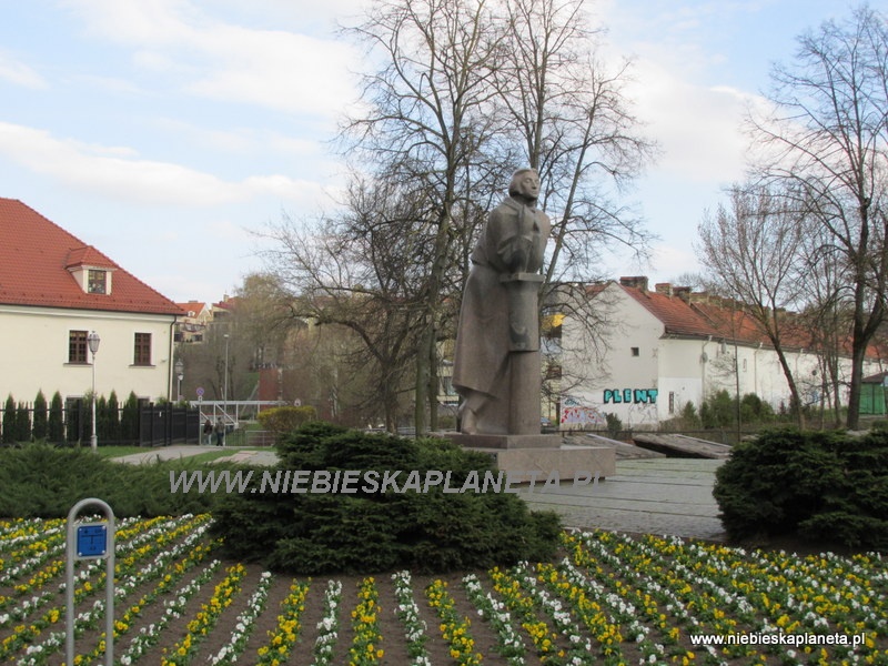 Wilno Pomnik Mickiewicza