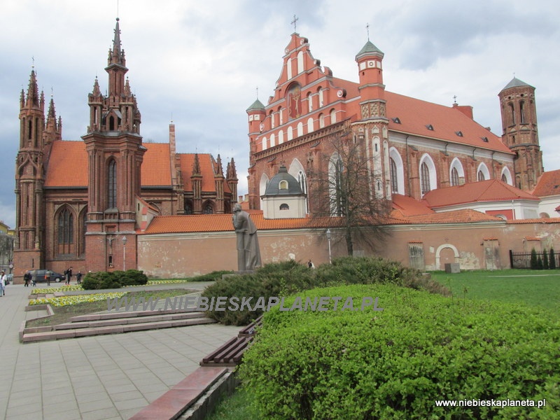 Wilno Kościół św. Bernarda i Franciszka i św. Anny 